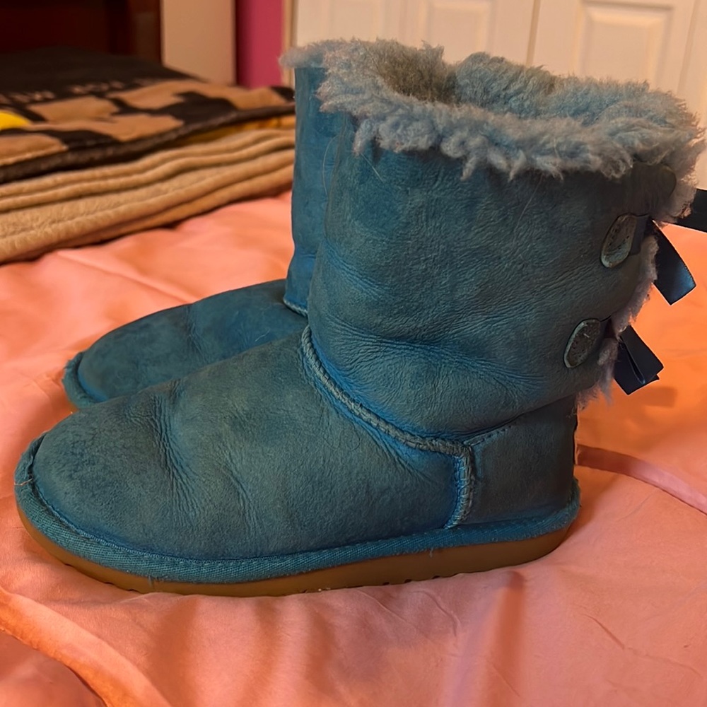 Blue childrens uggs